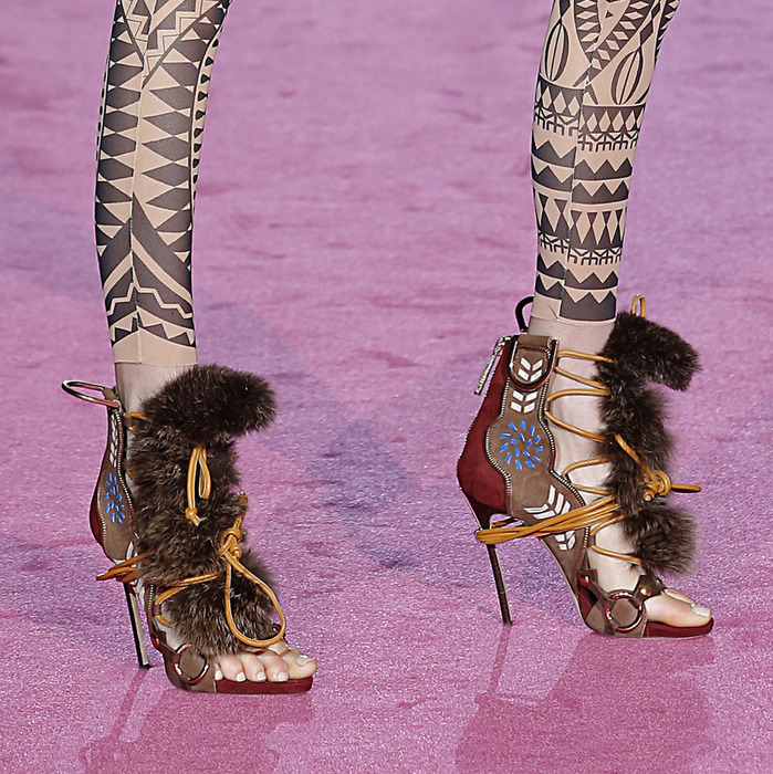 Dsquared2。